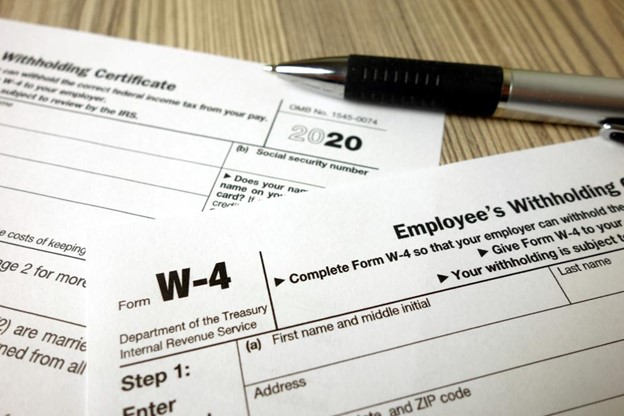 How Do I Complete a W-4 form?